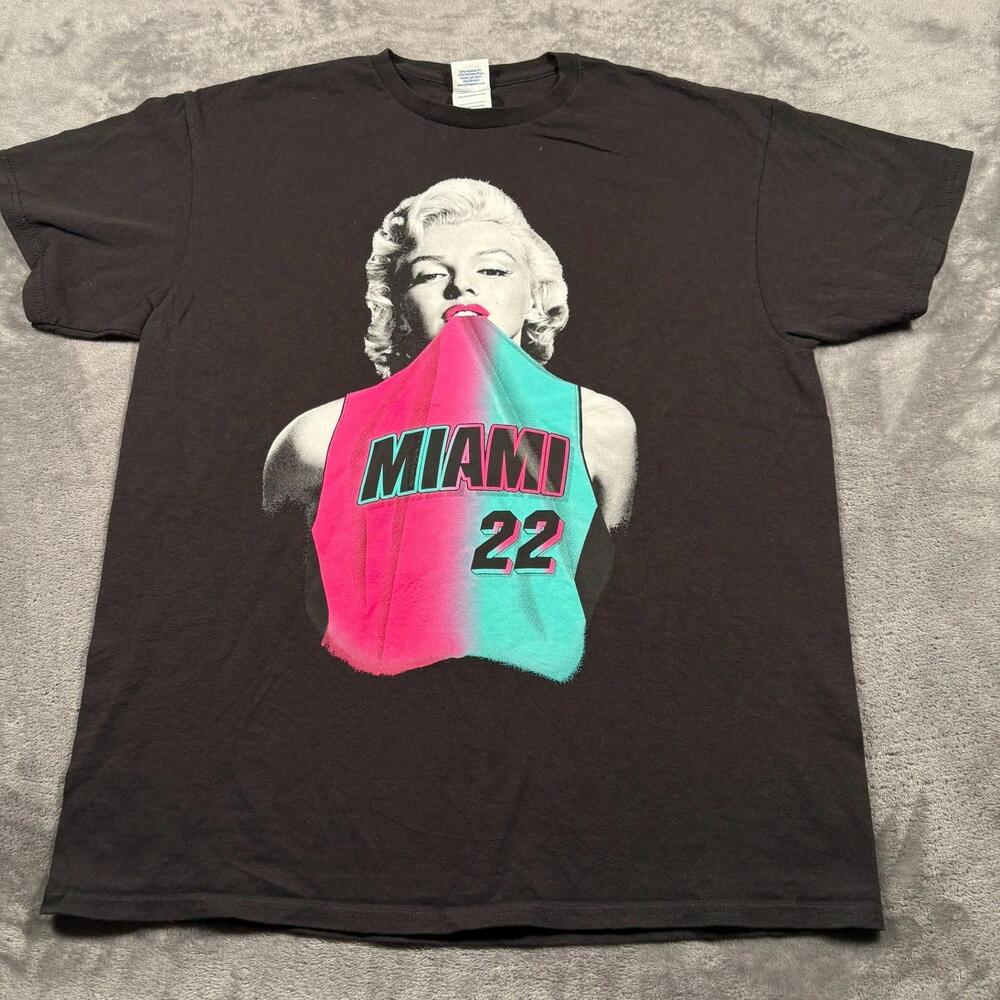 Delta Miami Heat Basketball Marilyn Monroe T Shirt Mens Large Black